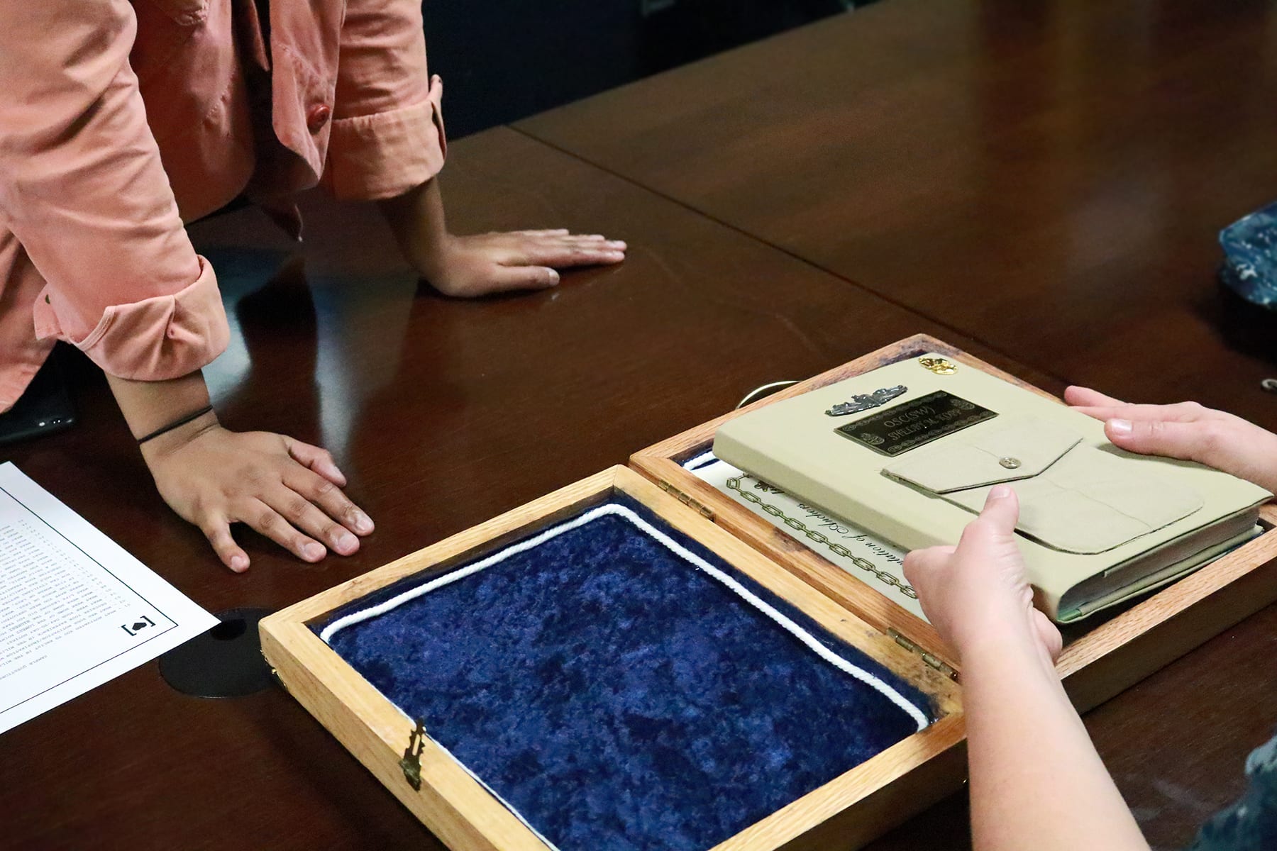 06-designdays09-chargebook03