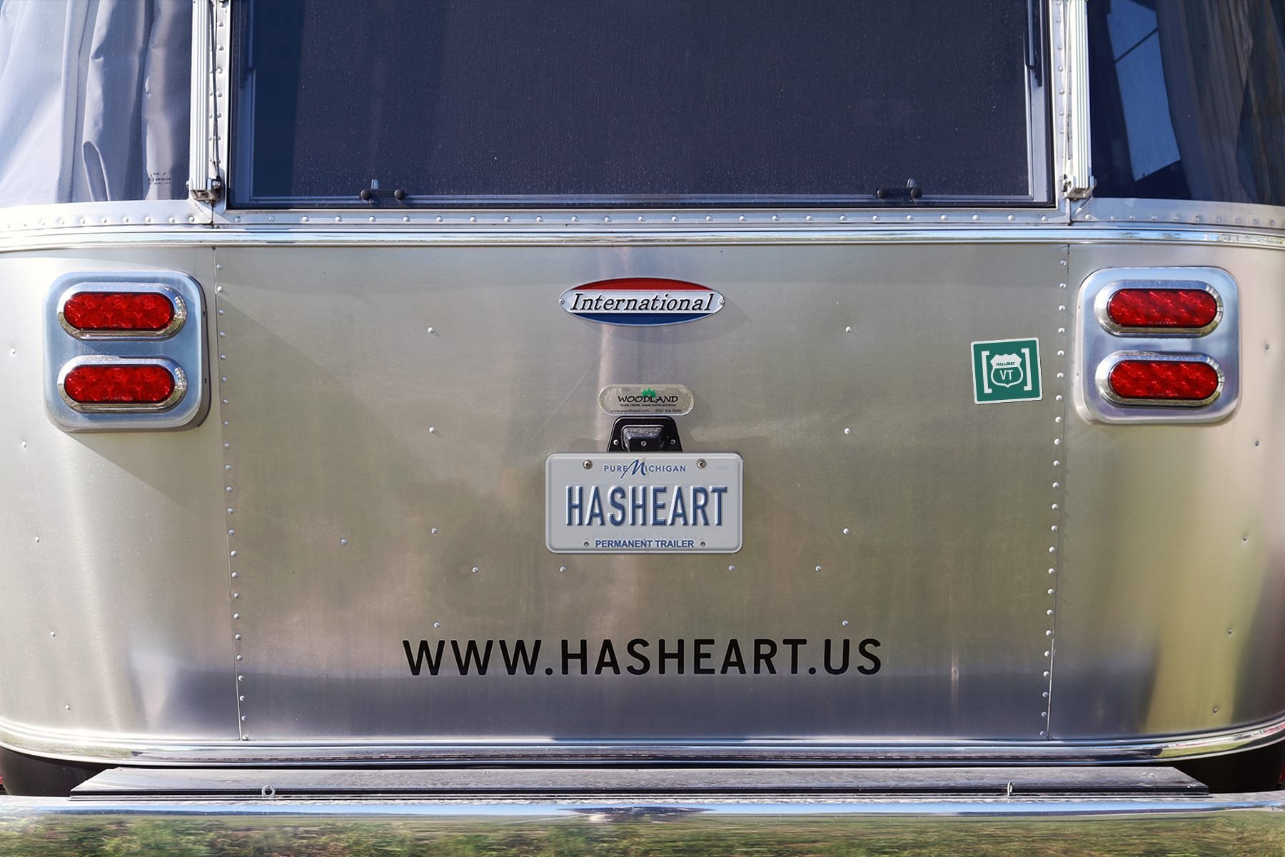 airstream-bumperstickers-01-VT