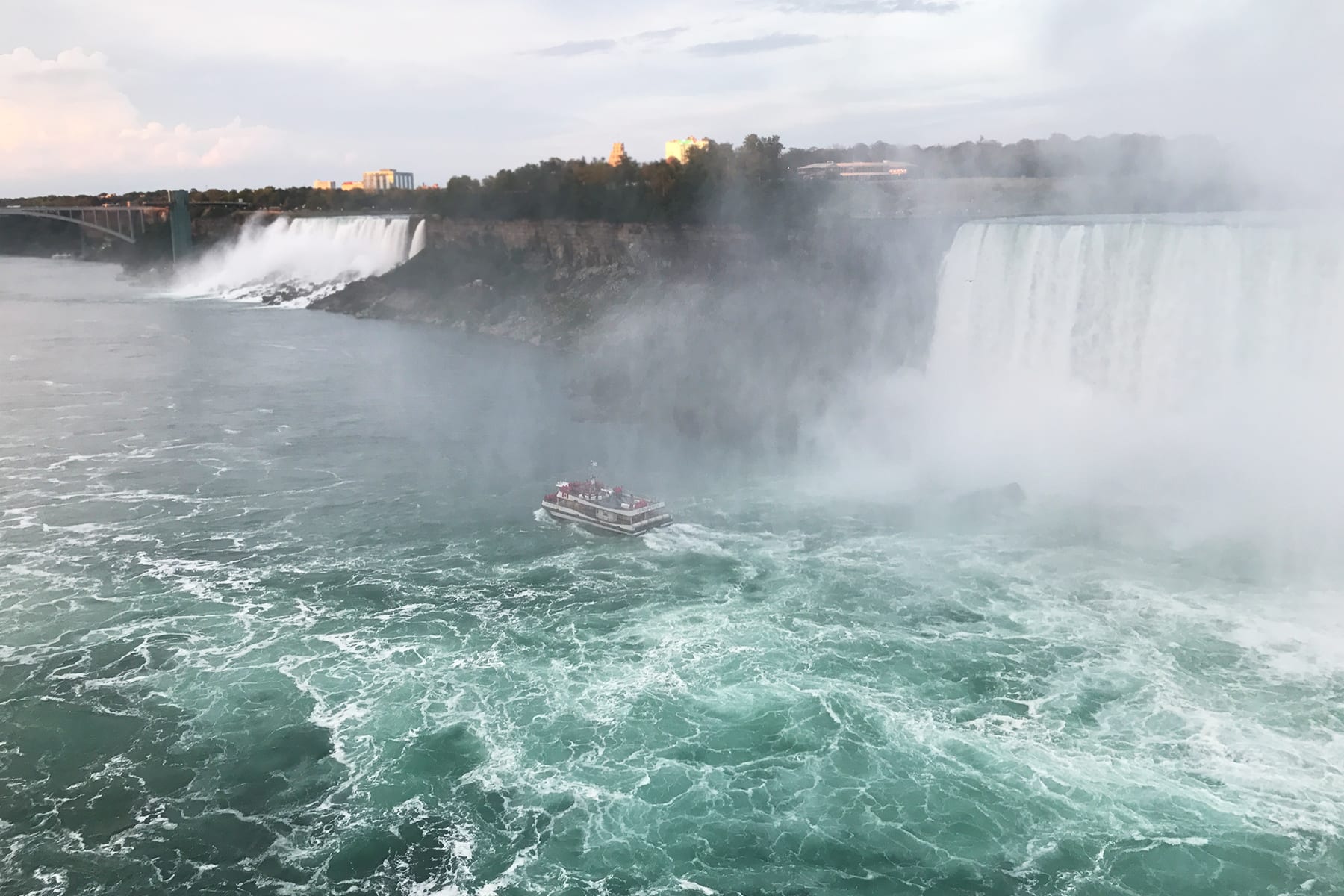 01-VT-journey-niagrafalls08