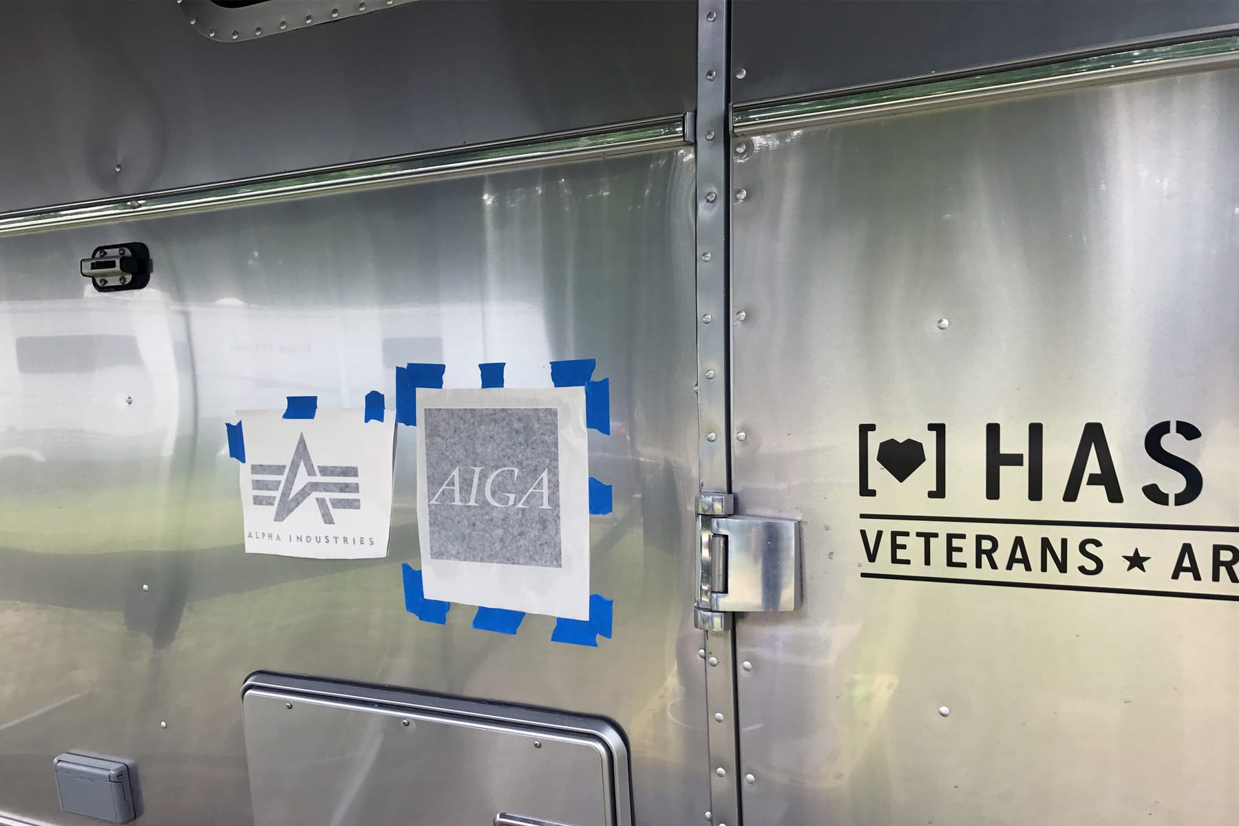 03-NH-airstreamroute-decals02