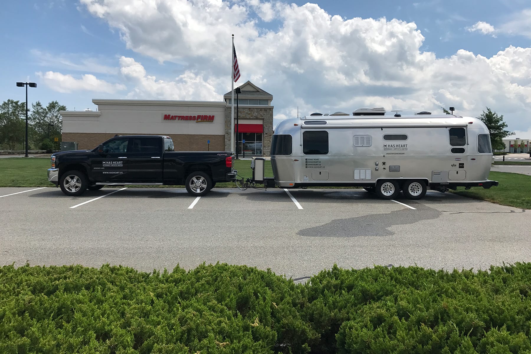 04-MA-airstreamroute-profile-walmart