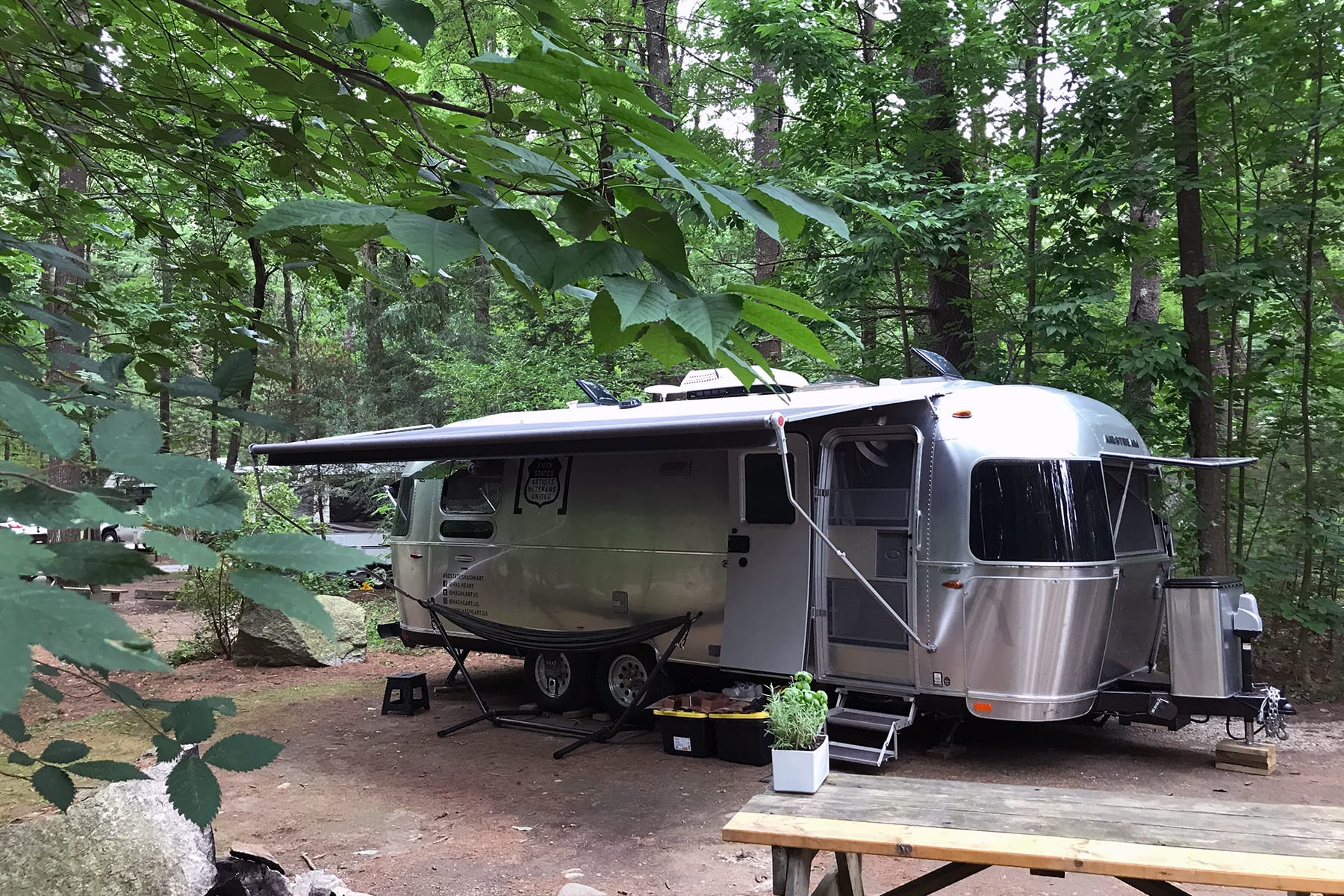 04-MA-airstreamroute-threequarter-minutemanpark