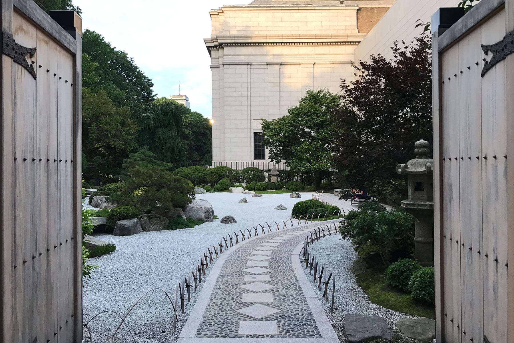04-MA-journey39-artmuseum-japanesegarden2