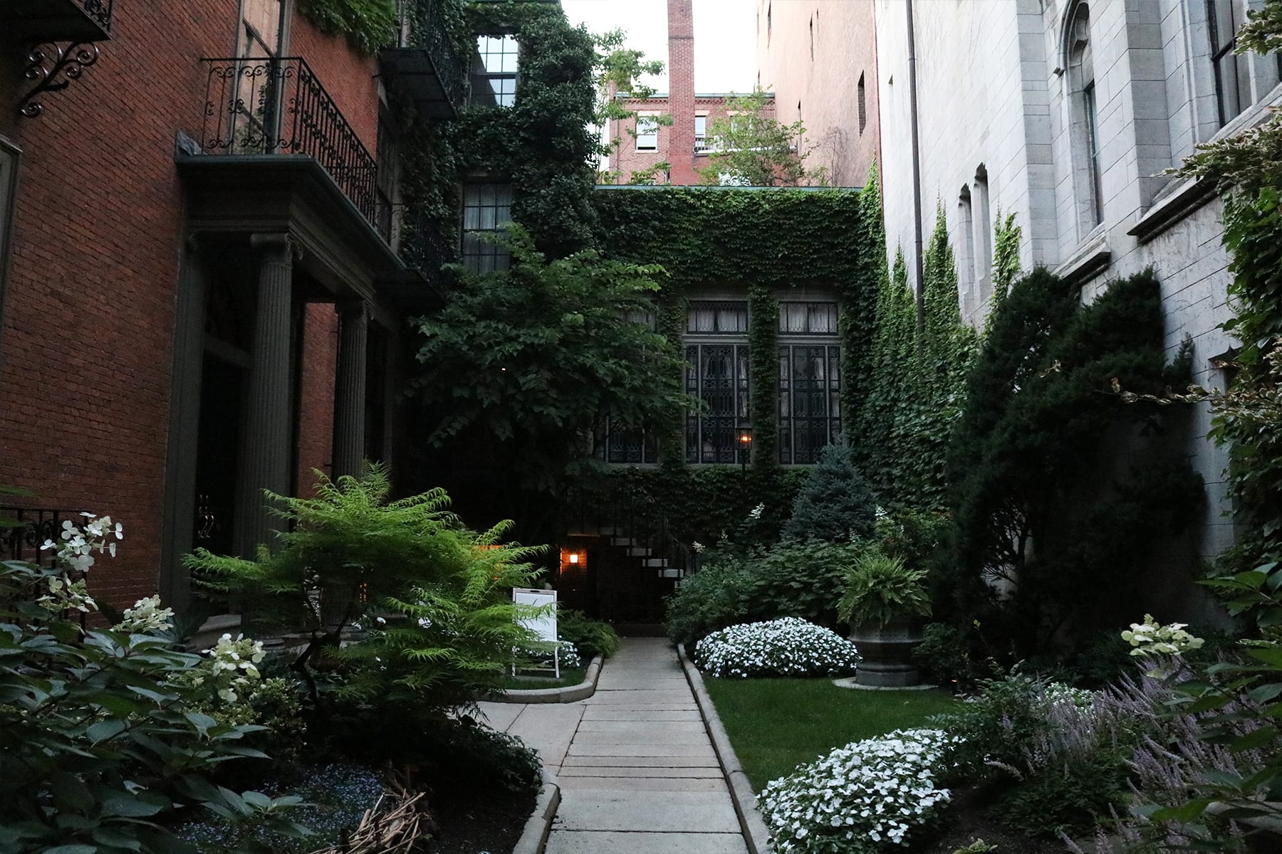 04-MA-journey53-brickgarden